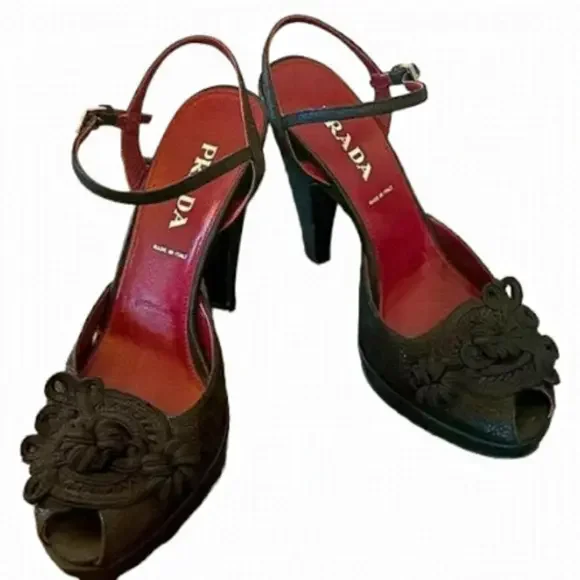 PRADA heels - Picture 1 of 8